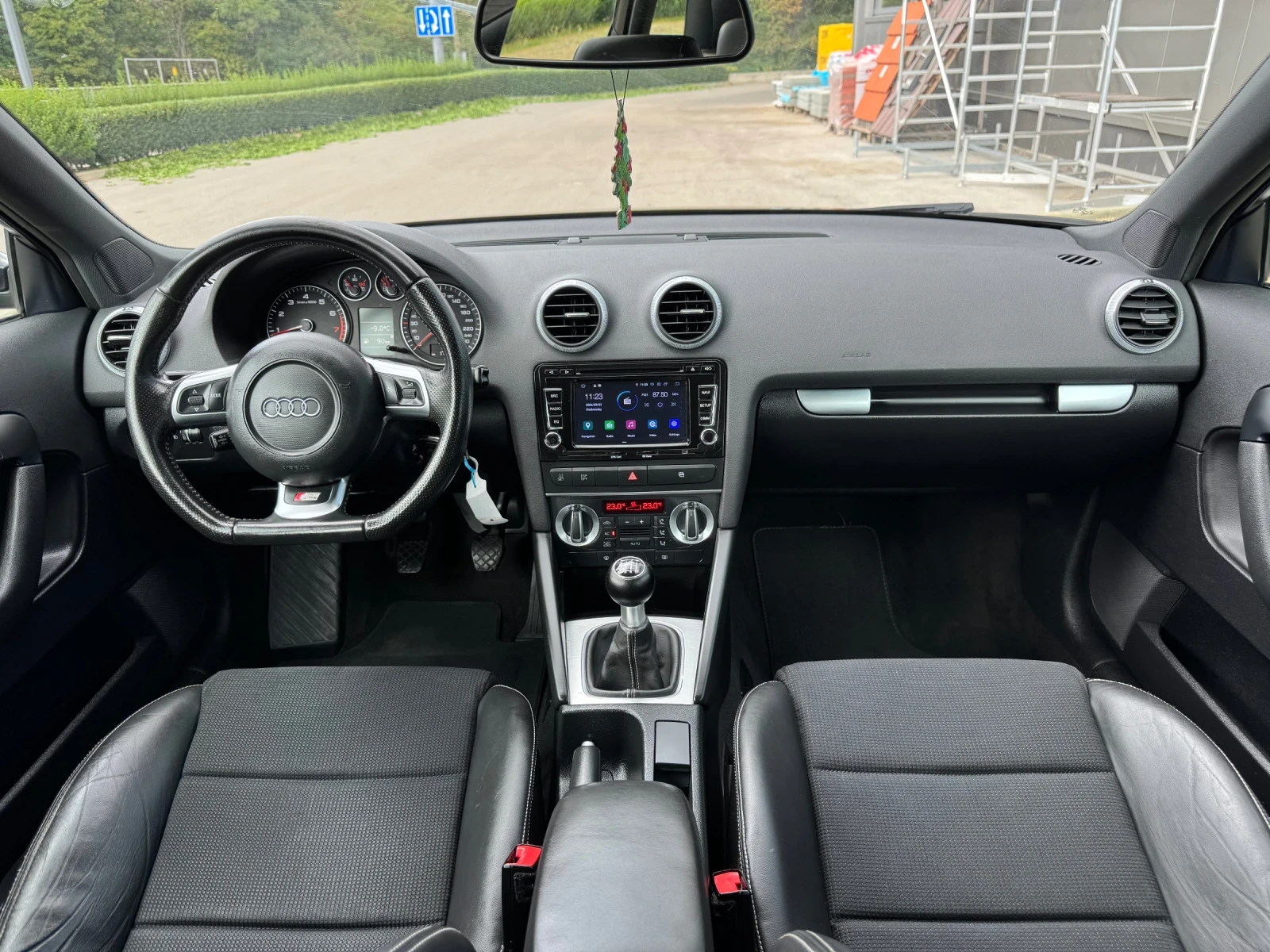 Audi A3 1.8T* S-Line* Xenon* Navi* DVD* Leder* Sportback* , снимка 13 - Автомобили и джипове - 56202801