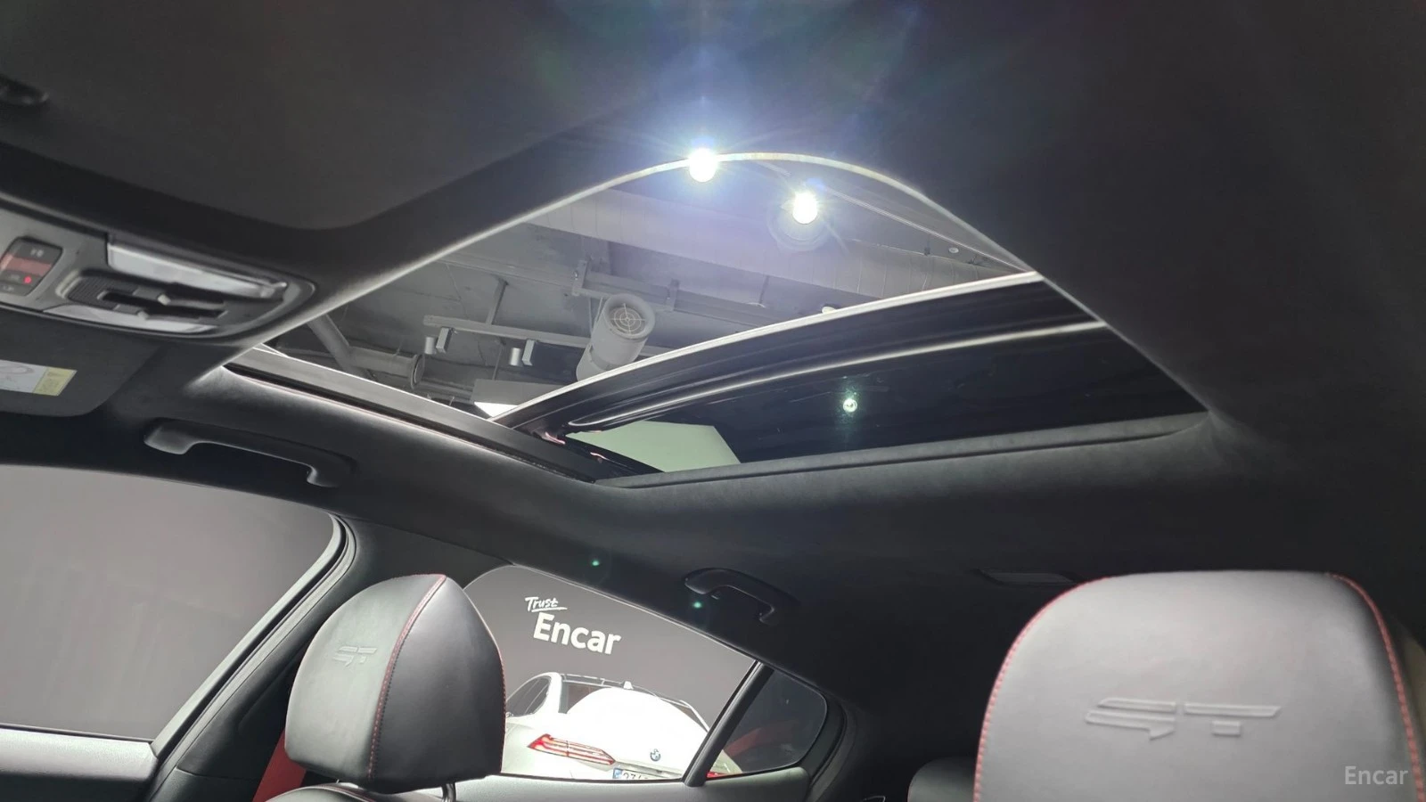 Kia Stinger 3.3 AWD GT | ALCANTARA| LEXICON| 360| HUD| VENTED , снимка 17 - Автомобили и джипове - 56215269