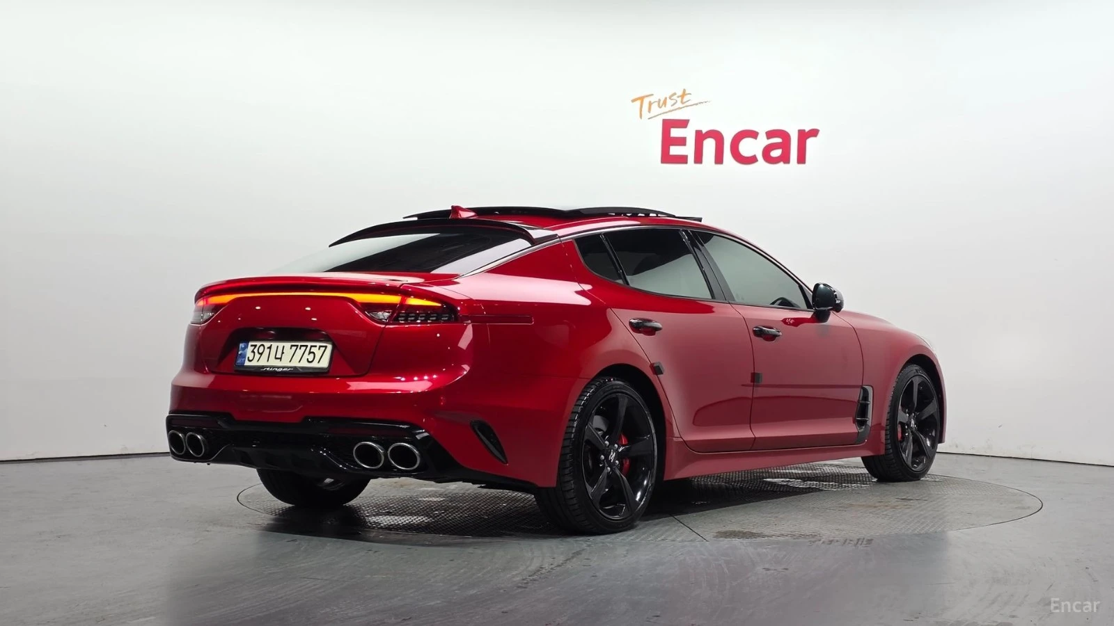 Kia Stinger 3.3 AWD GT | ALCANTARA| LEXICON| 360| HUD| VENTED , снимка 2 - Автомобили и джипове - 56215269