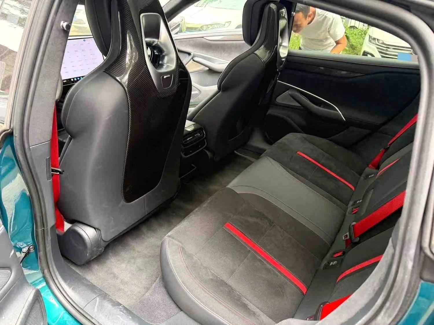 Xiaomi SU7  XIAOMI SU7 ULTRA | 1548 �.�. | AWD 4X4 | 93.7 kWh | Mobile.bg � ����������� 3