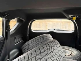 Toyota Rav4 SE/CARFAX/ПОДГРЕВИ/ВТОРИ ГУМИ И ДЖАНТИ, снимка 10