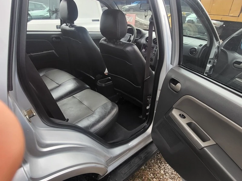 Ford EcoSport 2.0i  4x4, снимка 12 - Автомобили и джипове - 39062596