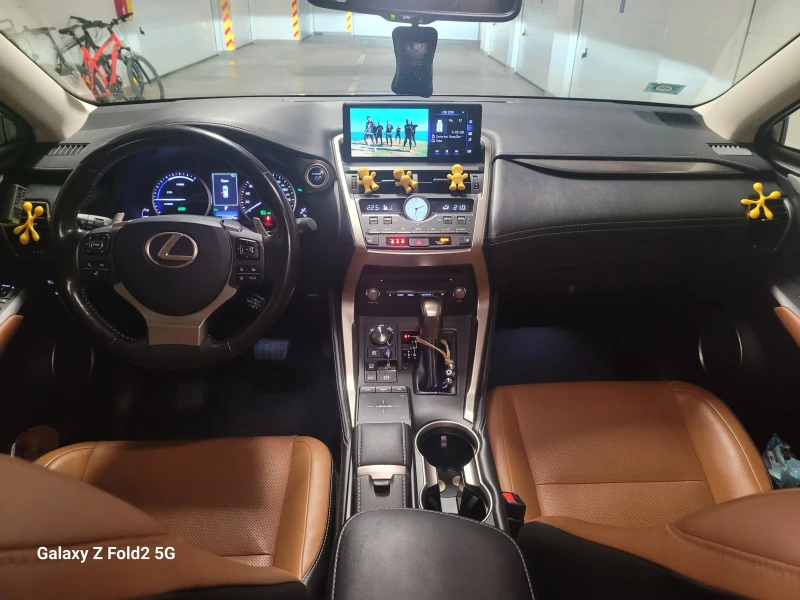 Lexus NX 300h, снимка 3 - Автомобили и джипове - 47601394