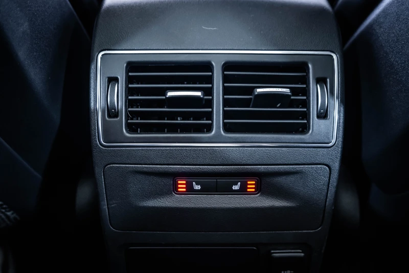 Jaguar F-PACE SVR * Meridian* Pano, снимка 15 - Автомобили и джипове - 50714799