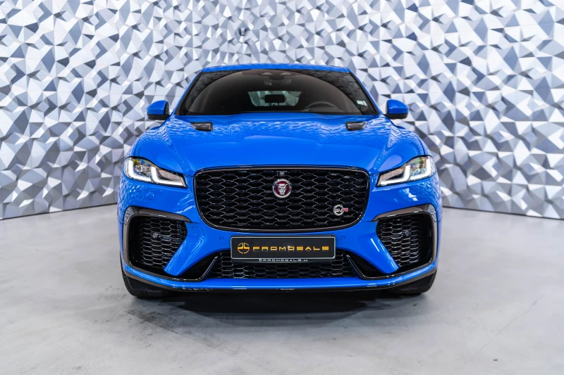 Jaguar F-PACE SVR * Meridian* Pano, снимка 2 - Автомобили и джипове - 50714799