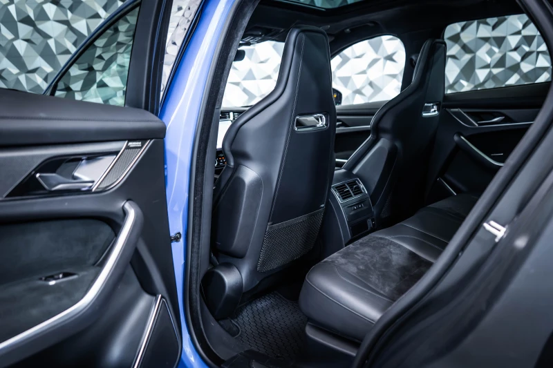 Jaguar F-PACE SVR * Meridian* Pano, снимка 14 - Автомобили и джипове - 50714799