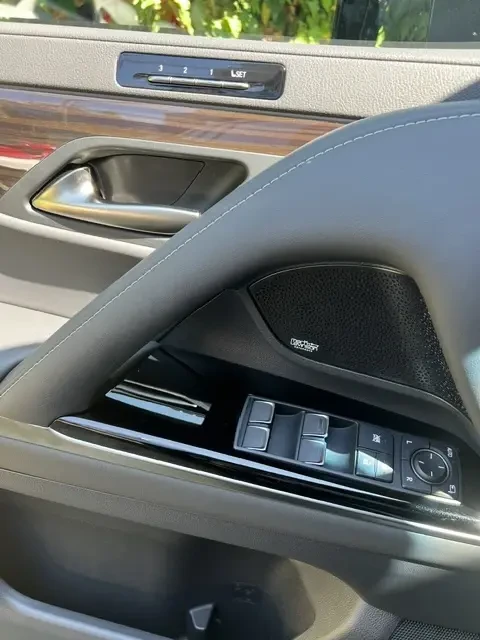 Lexus LX 600, снимка 16 - Автомобили и джипове - 55385827
