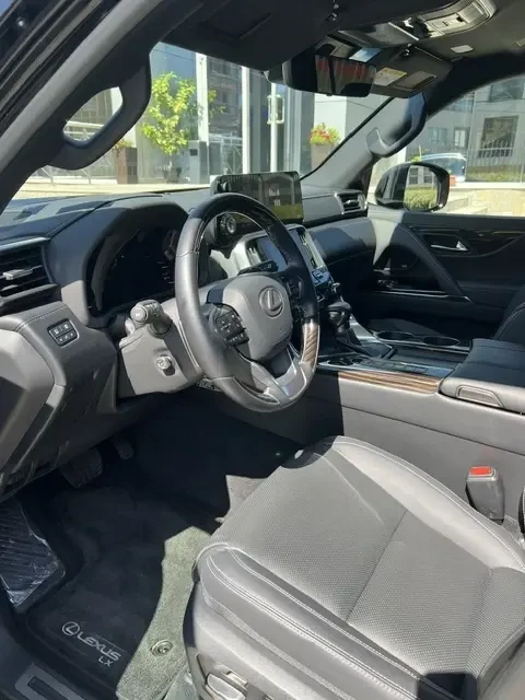 Lexus LX 600, снимка 9 - Автомобили и джипове - 55385827
