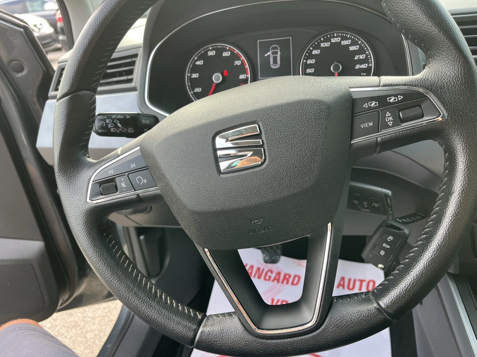 Seat Arona 1.0 - изображение 8