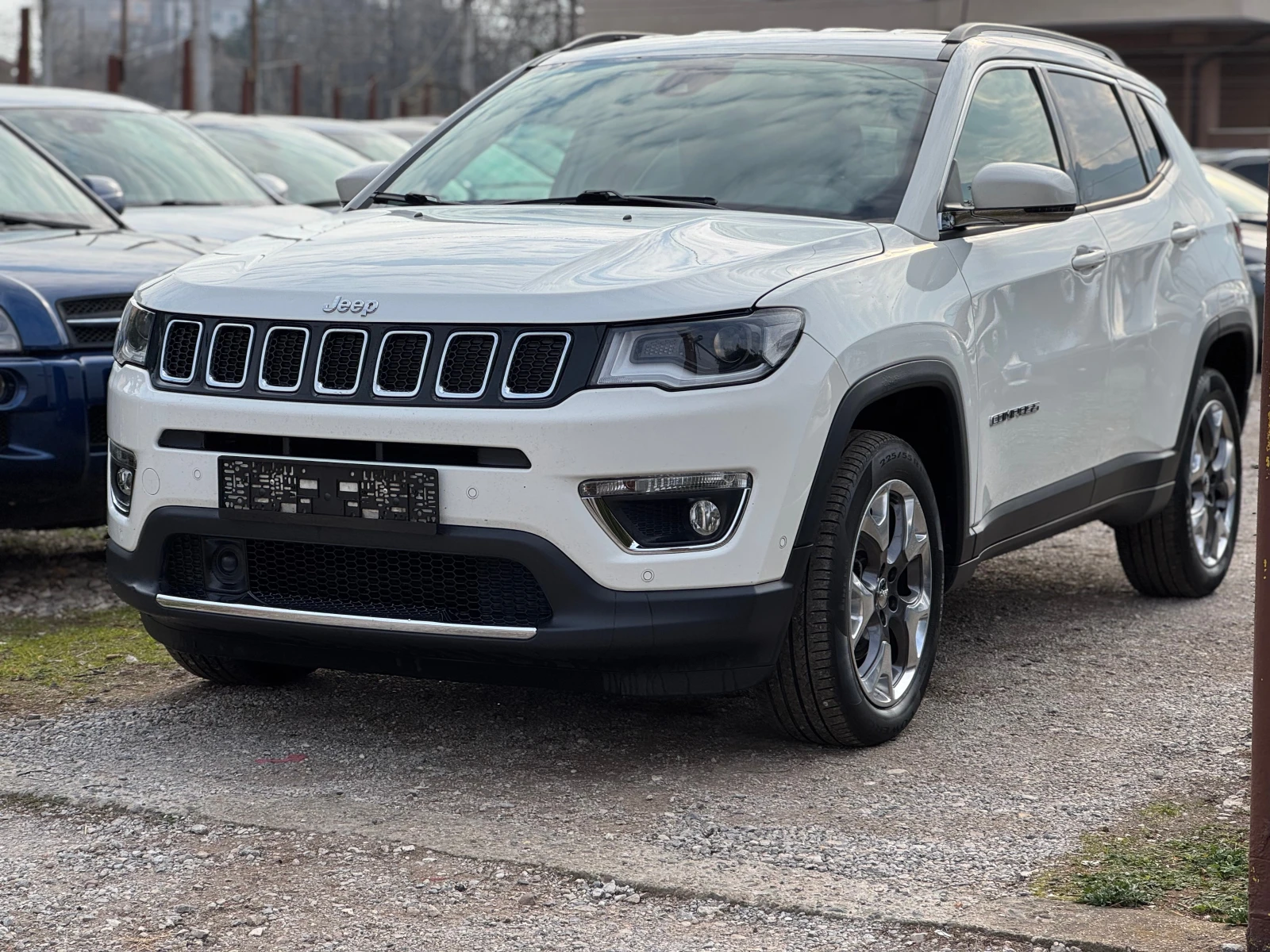 Jeep Compass 2.0M-Jet LIMITED 4x4 - изображение 2