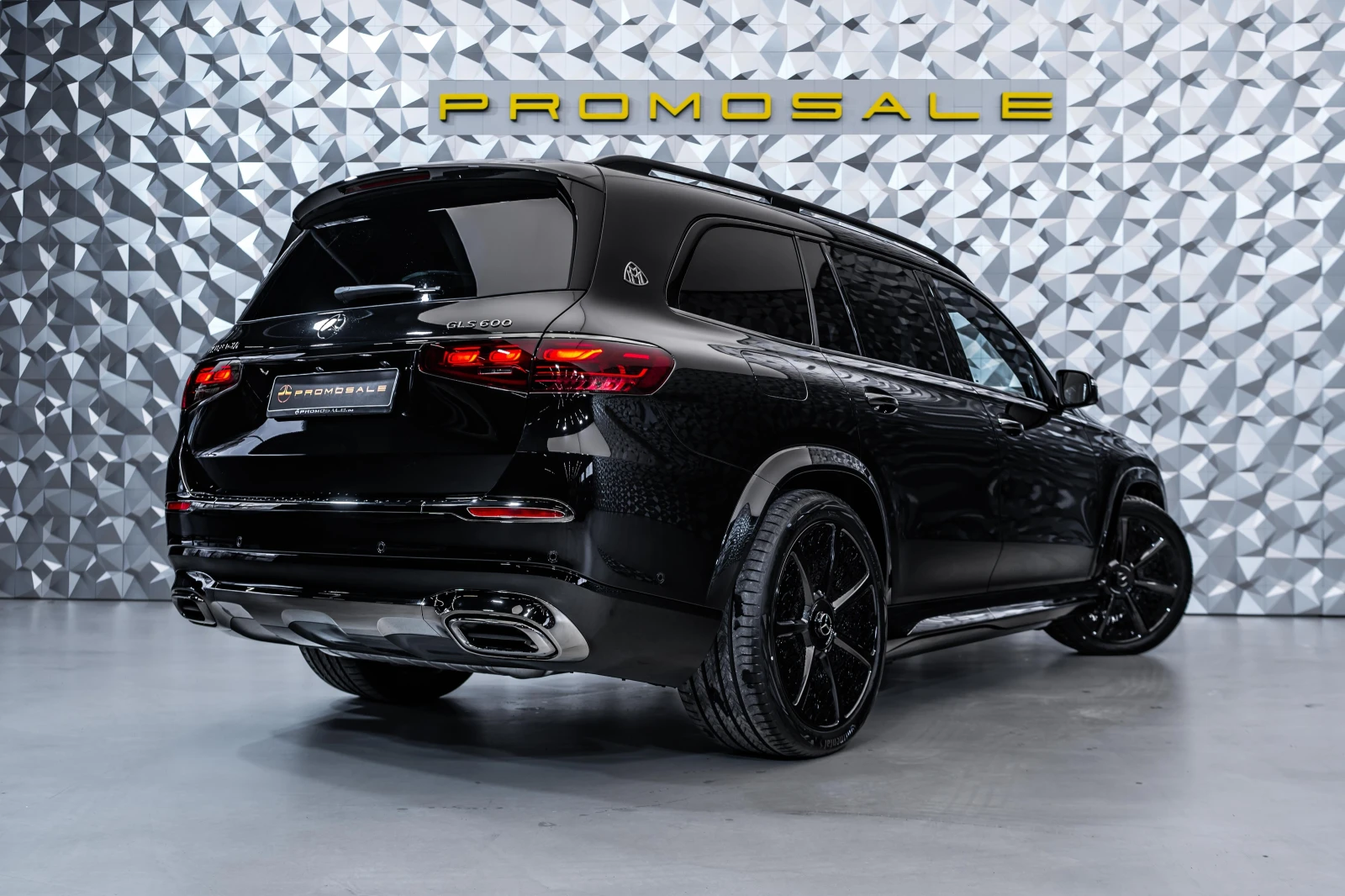 Mercedes-Benz GLS 600 Maybach Night Edition - изображение 4