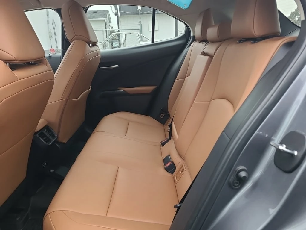 Lexus UX * 250H * CARFAX * ��� ������������ ������ | Mobile.bg � ����������� 13