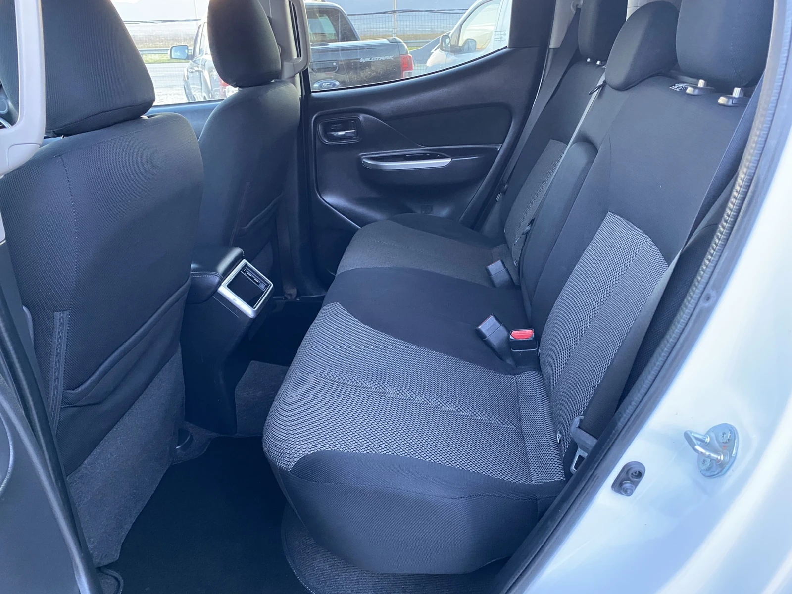 Mitsubishi L200 -2, 2DI-D/АВТОМАТИК/Germany/TÜV-2027 - изображение 10