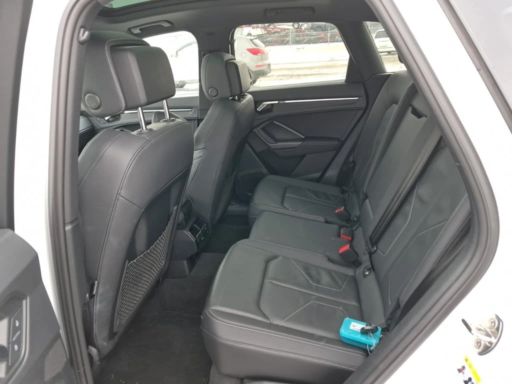 Audi Q3 * PROGRESSIV * CARFAX * ���� �� �� | Mobile.bg � ����������� 12