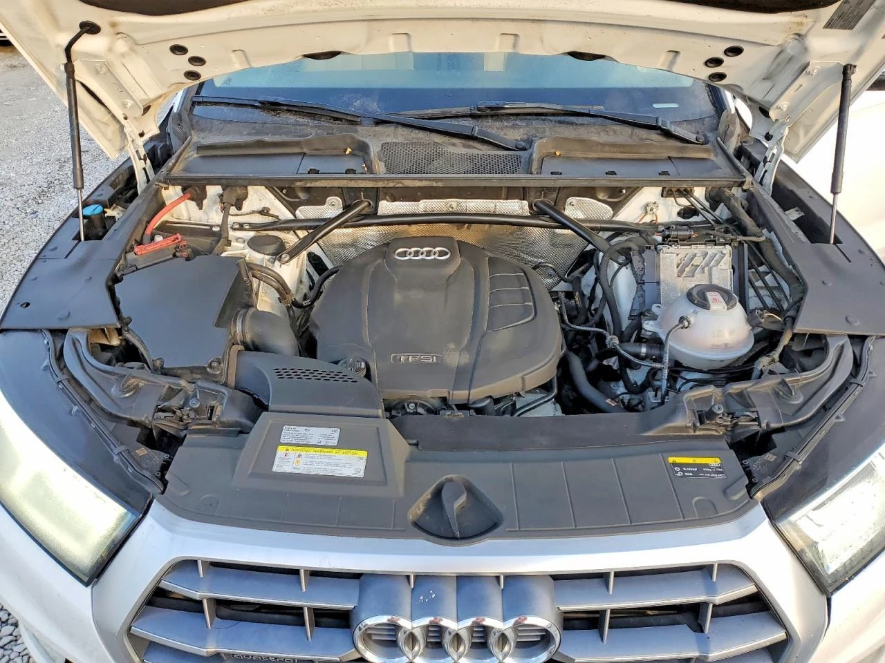 Audi Q5 * ПАНОРАМА* KEYLESS* КОЖА* ПОДГРЕВ* НАВИ* , снимка 12 - Автомобили и джипове - 53765848