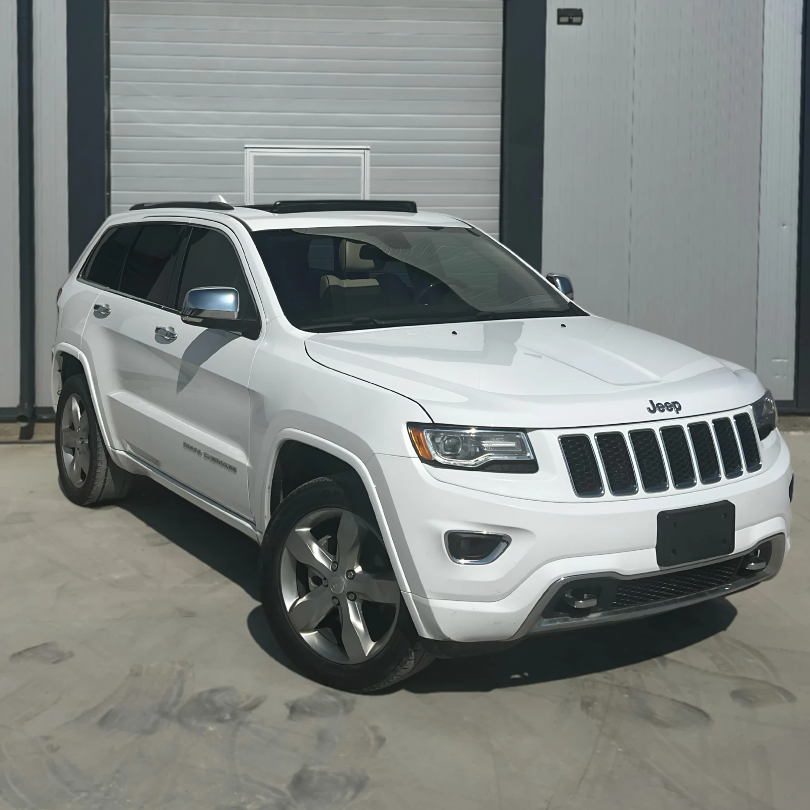 Jeep Grand cherokee OVERLAND, снимка 2 - Автомобили и джипове - 53784139