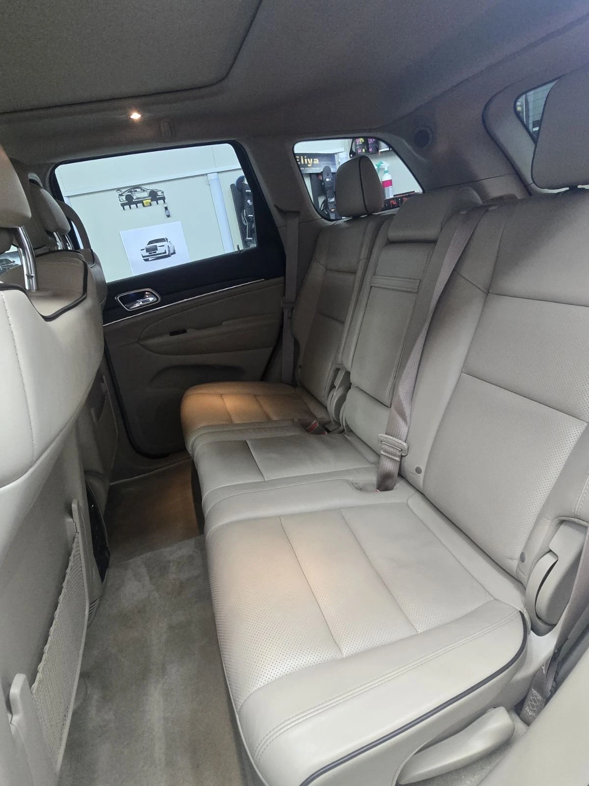 Jeep Grand cherokee OVERLAND, снимка 12 - Автомобили и джипове - 53784139