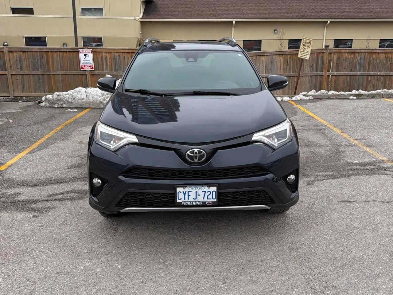 Toyota Rav4 SE/CARFAX/ПОДГРЕВИ/ВТОРИ ГУМИ И ДЖАНТИ, снимка 2 - Автомобили и джипове - 53946965