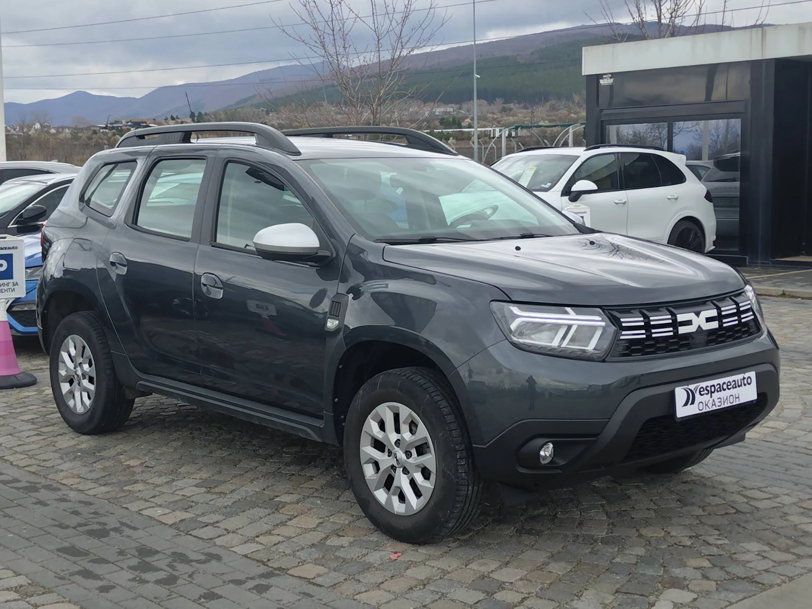 Dacia Duster 1.0Tce/100к.с./ECO-G, снимка 3 - Автомобили и джипове - 54106074