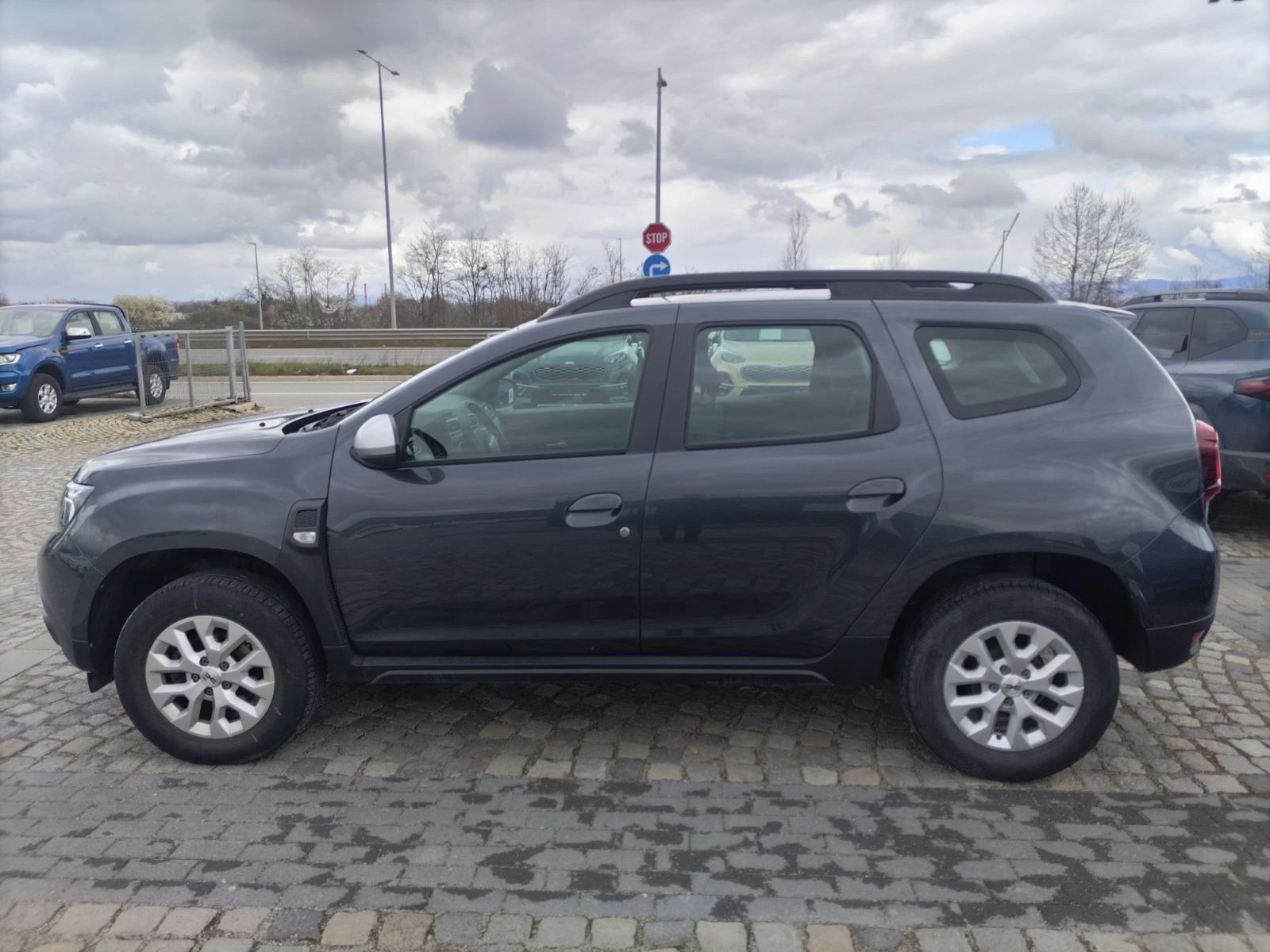 Dacia Duster 1.0Tce/100к.с./ECO-G, снимка 8 - Автомобили и джипове - 54106074