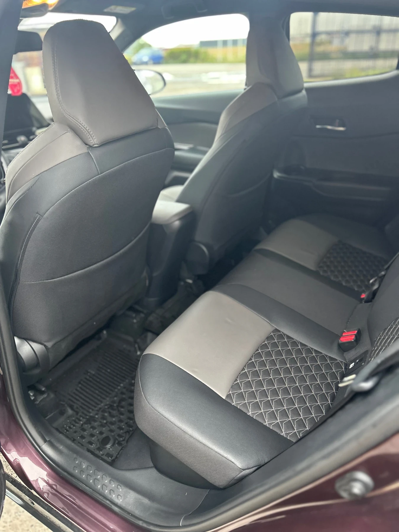 Toyota C-HR, снимка 7 - Автомобили и джипове - 54304249