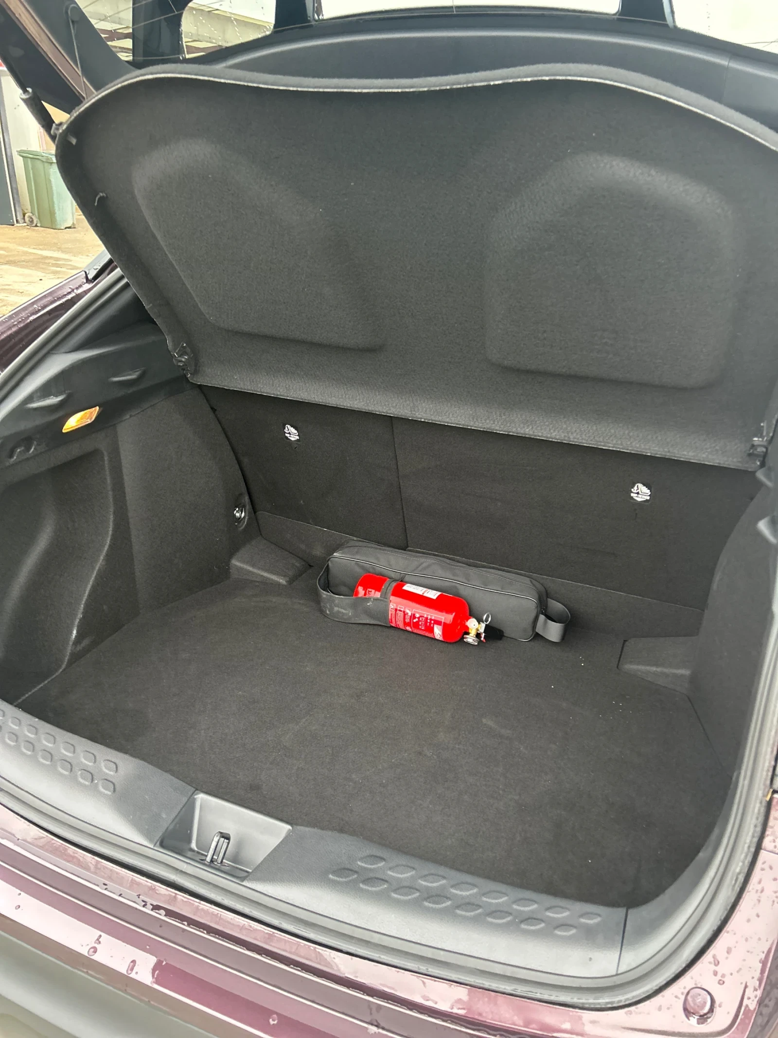 Toyota C-HR, снимка 11 - Автомобили и джипове - 54304249