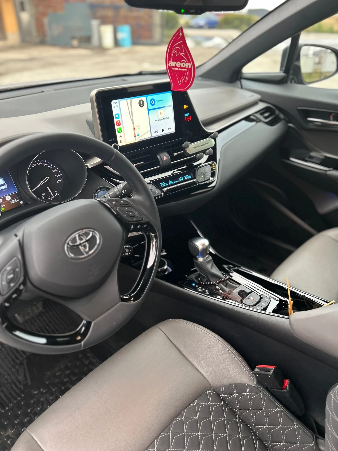 Toyota C-HR, снимка 9 - Автомобили и джипове - 54304249