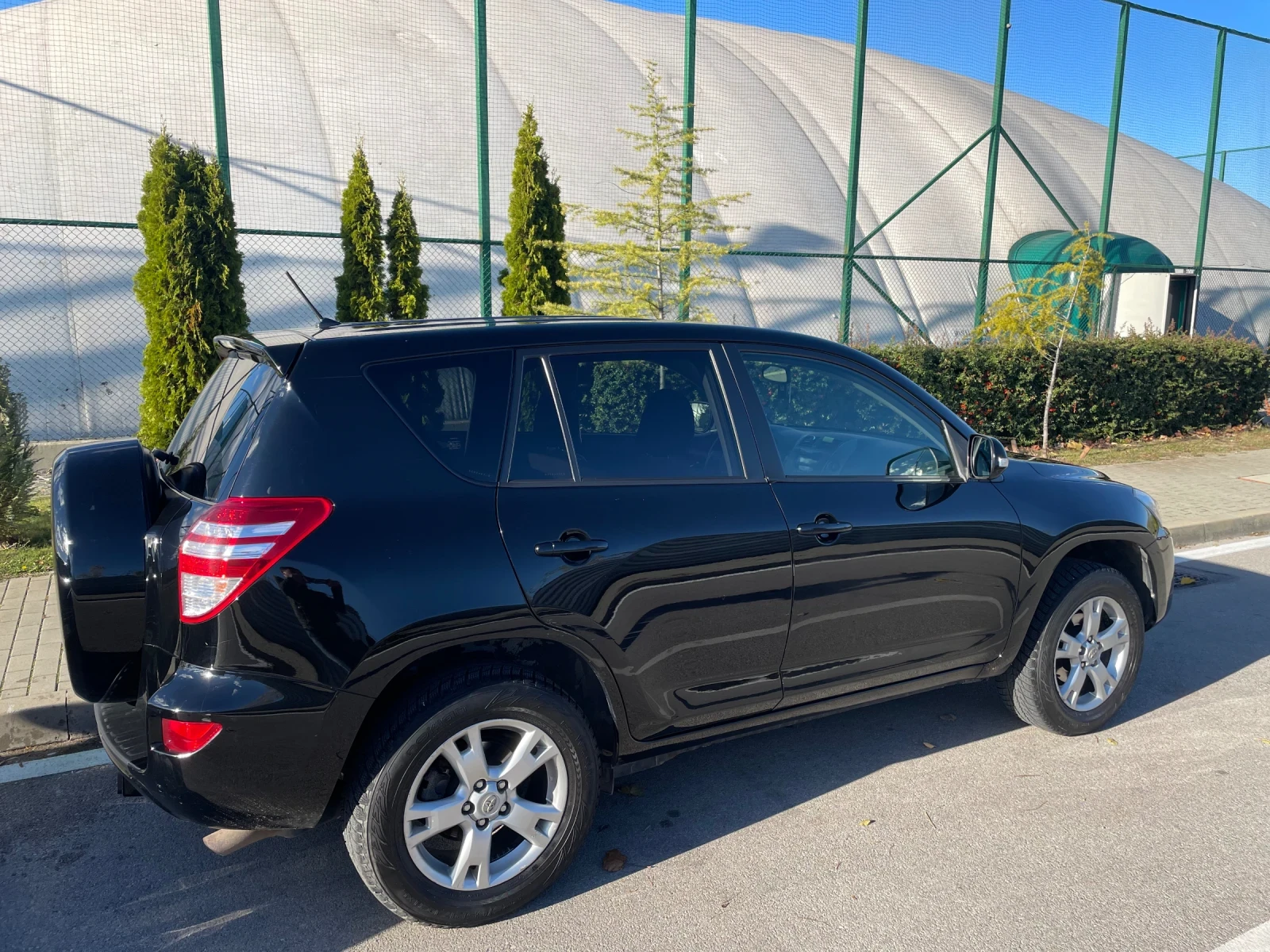 Toyota Rav4, снимка 4 - Автомобили и джипове - 54792578
