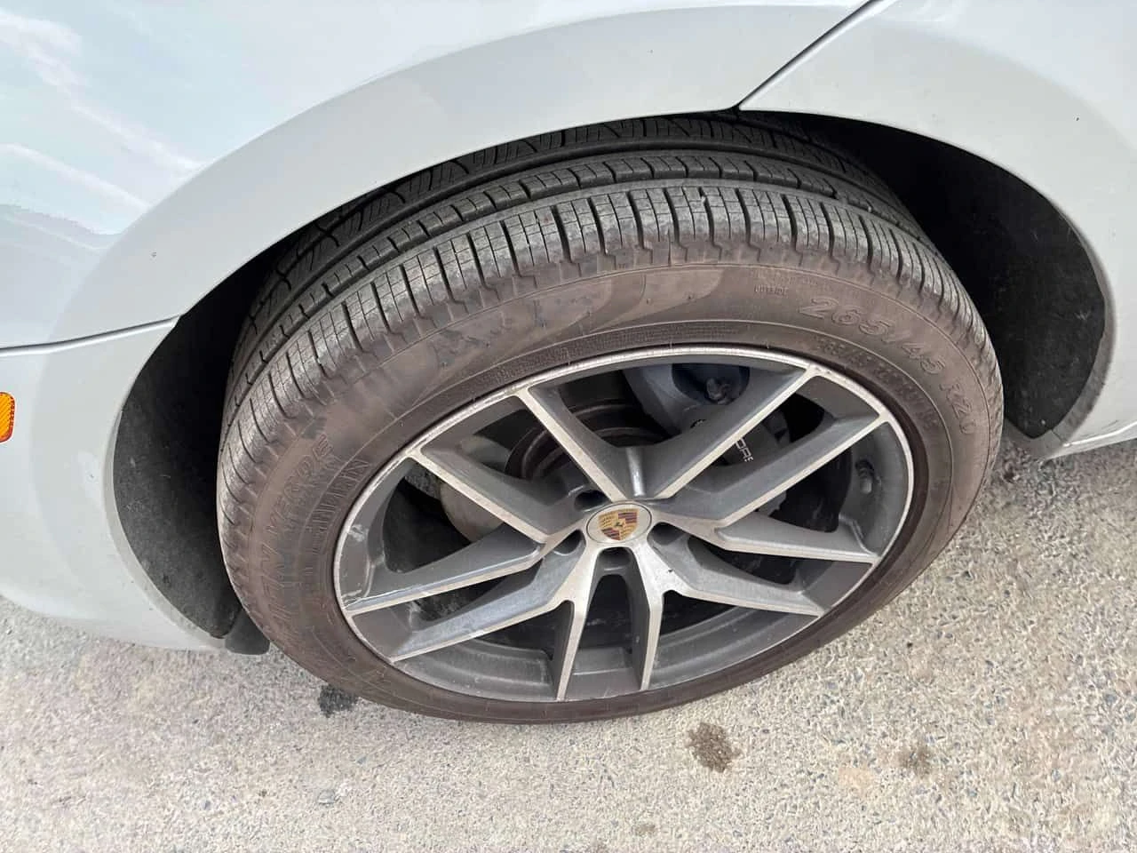Porsche Macan * AWD * ДИСТРОНИК* 360КАМ* ОБДУХВАНЕ* ПАНОРАМА* , снимка 6 - Автомобили и джипове - 54891278