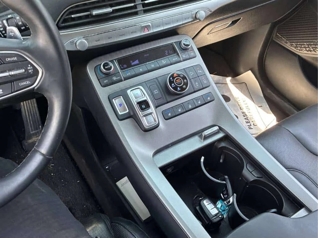 Hyundai Palisade * Luxury * CARFAX * ОБДУХВАНЕ * АВТОКРЕДИТ, снимка 13 - Автомобили и джипове - 55326950
