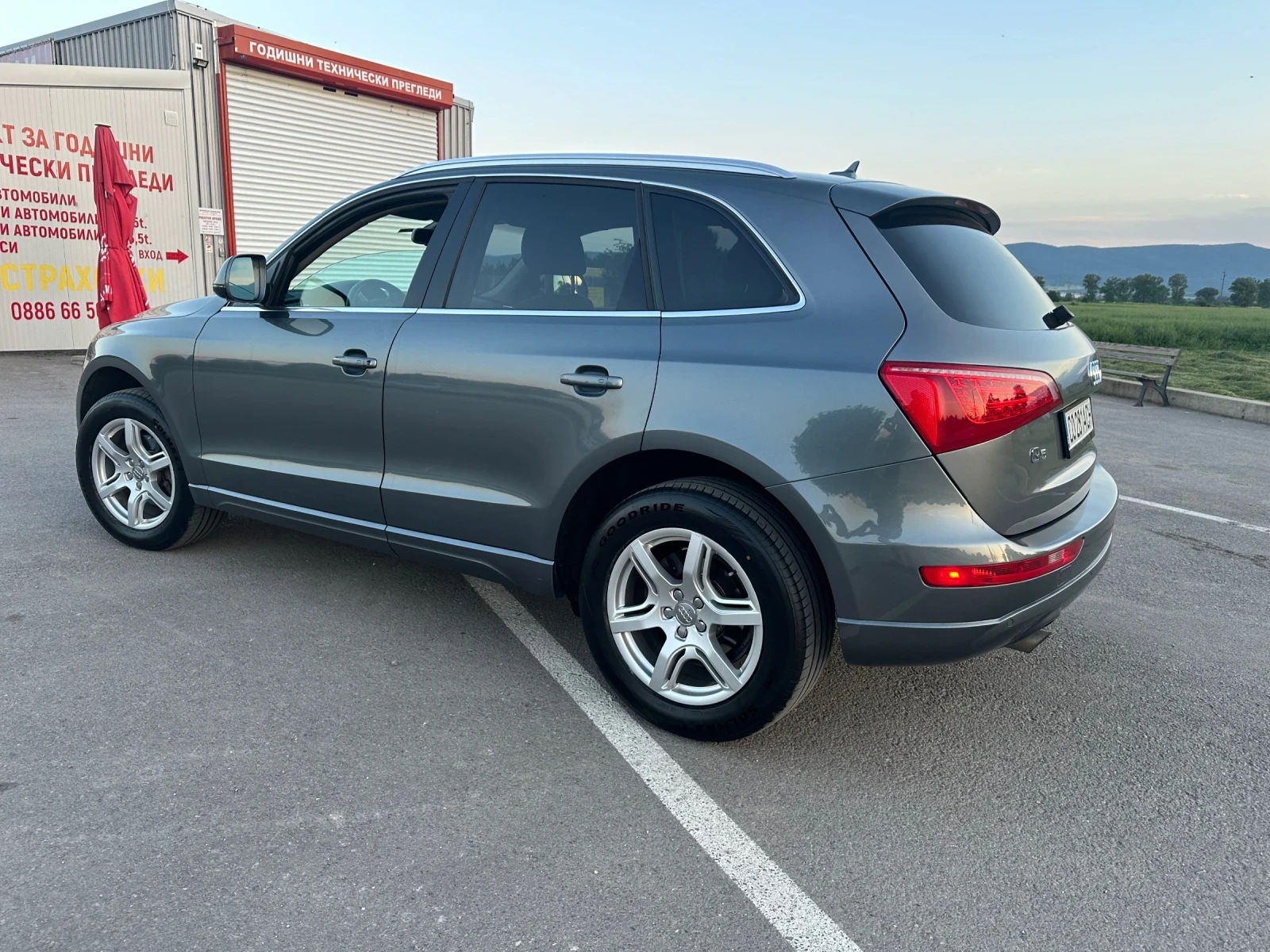 Audi Q5, снимка 2 - Автомобили и джипове - 55604851