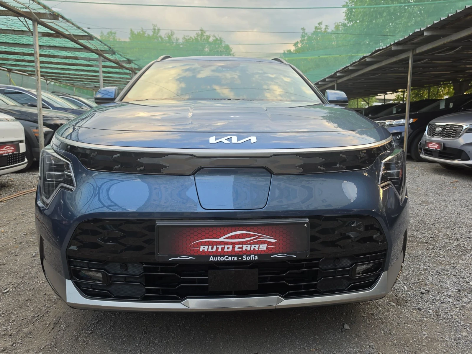 Kia Niro 65 KW, снимка 2 - Автомобили и джипове - 56023933