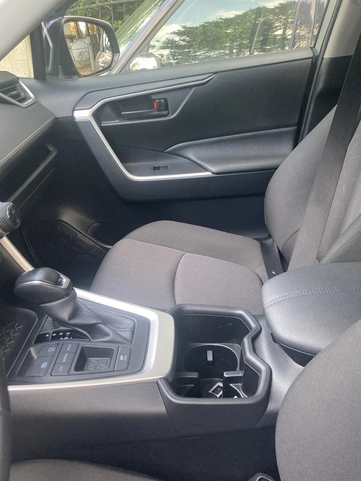Toyota Rav4, снимка 7 - Автомобили и джипове - 56133016
