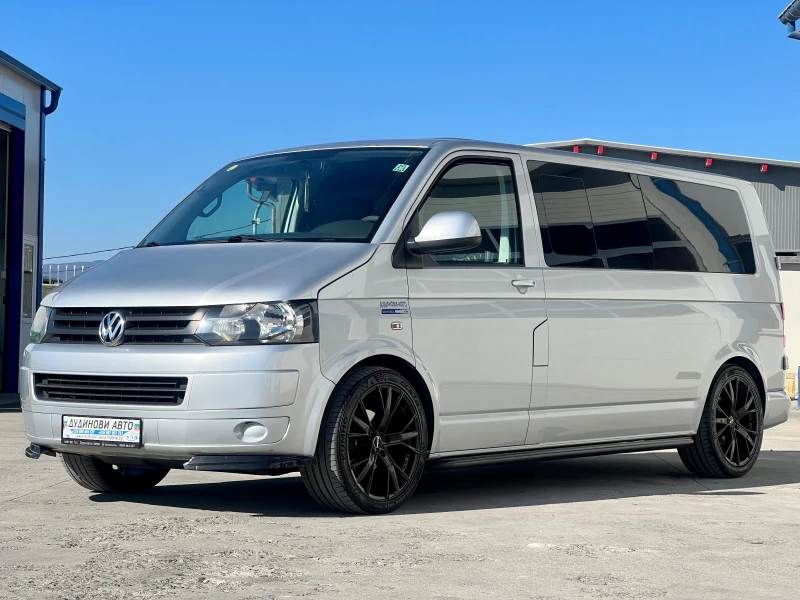 VW Transporter Limited / Дълга база / Всички екстри / Топ!, снимка 1 - Бусове и автобуси - 49374516