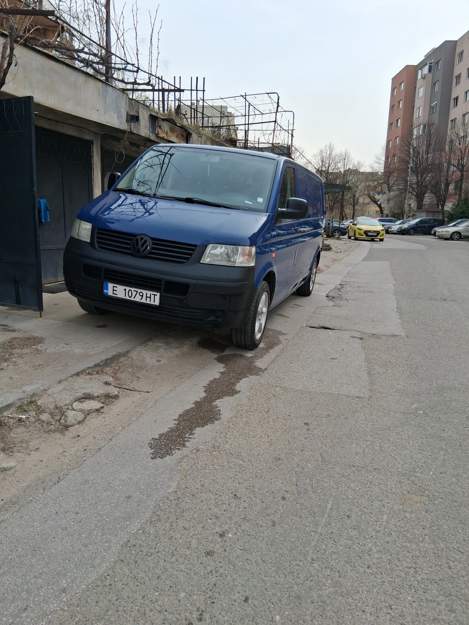 VW T5, снимка 3 - Бусове и автобуси - 55075102