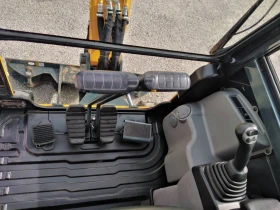 Багер Hyundai ROBEX 18-9AK - 460 моточаса, снимка 13