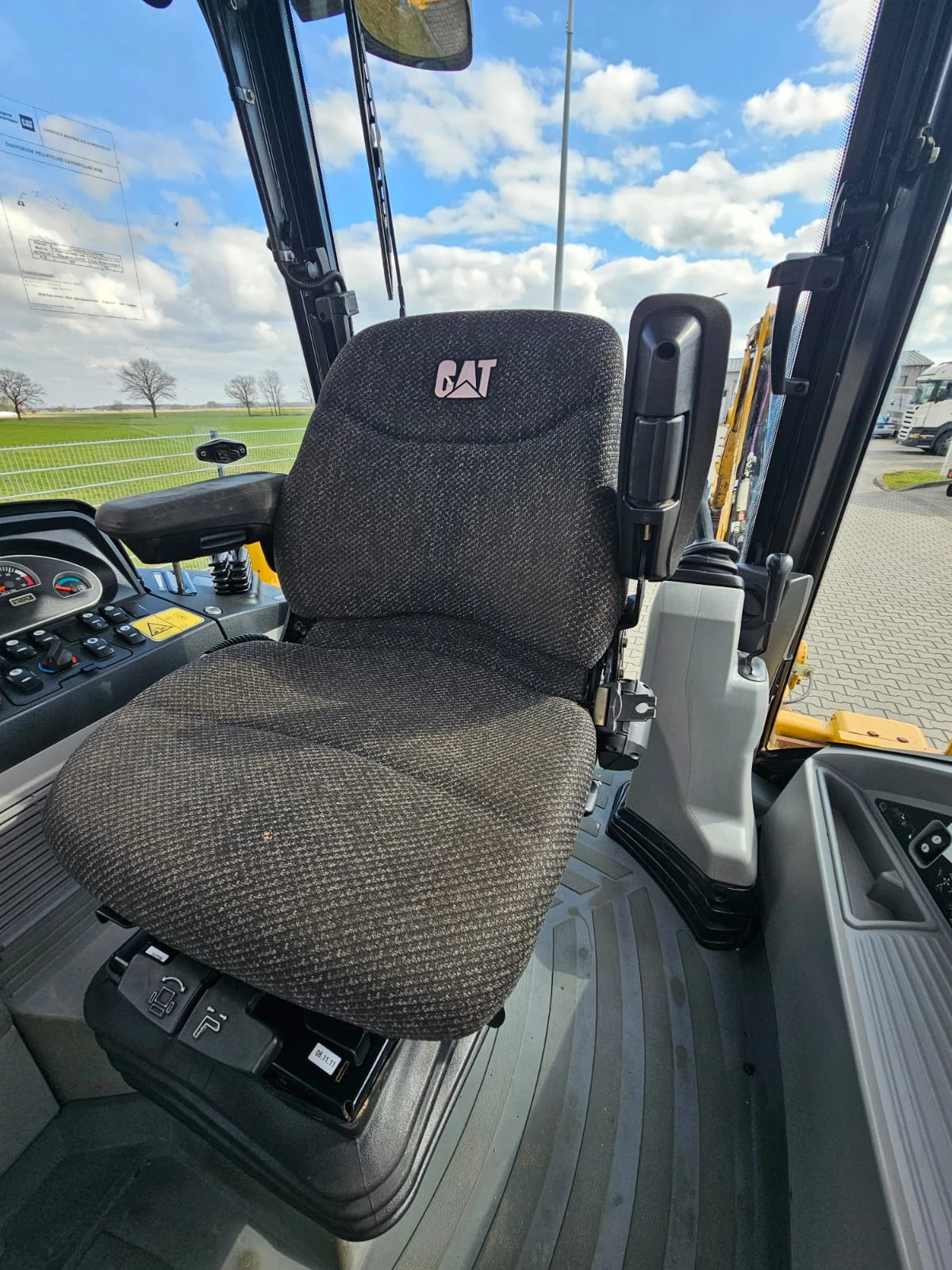 Багер Cat 432E 2 Sreie, снимка 6 - Индустриална техника - 54682793