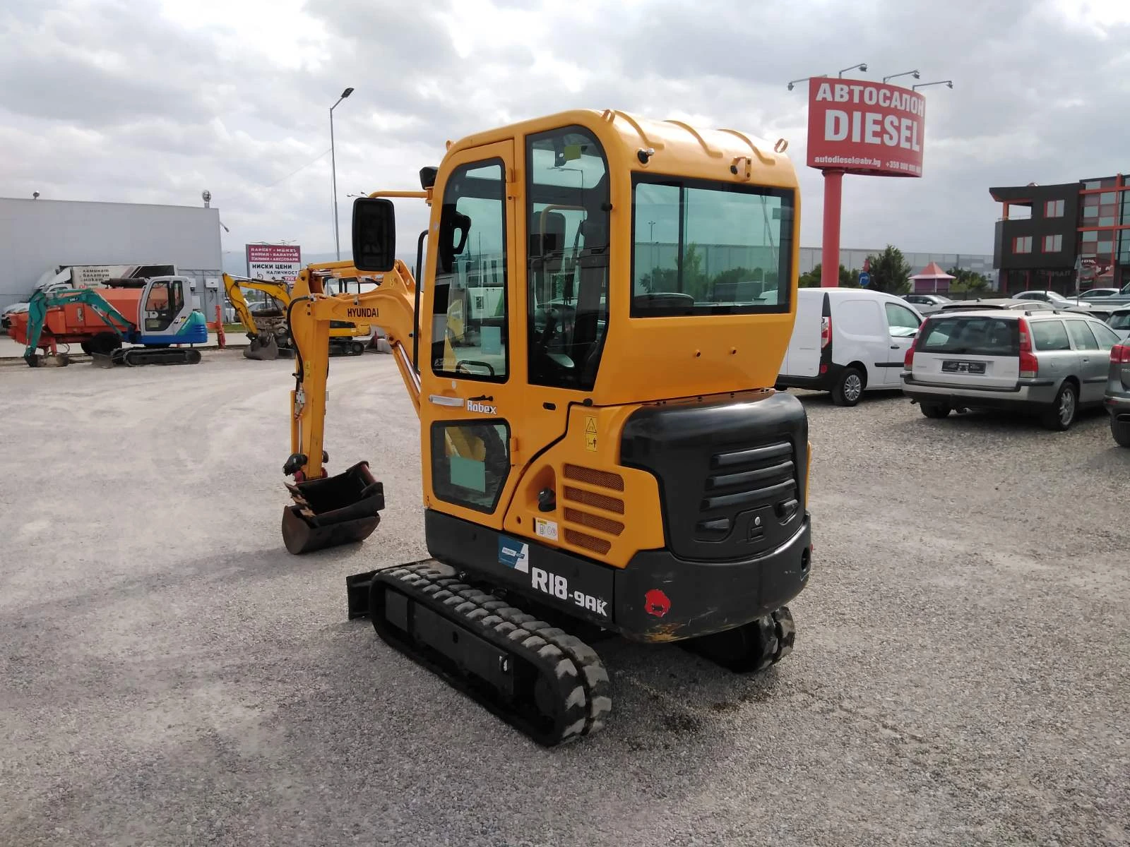 Багер Hyundai ROBEX 18-9AK - 460 моточаса, снимка 5 - Индустриална техника - 55737673