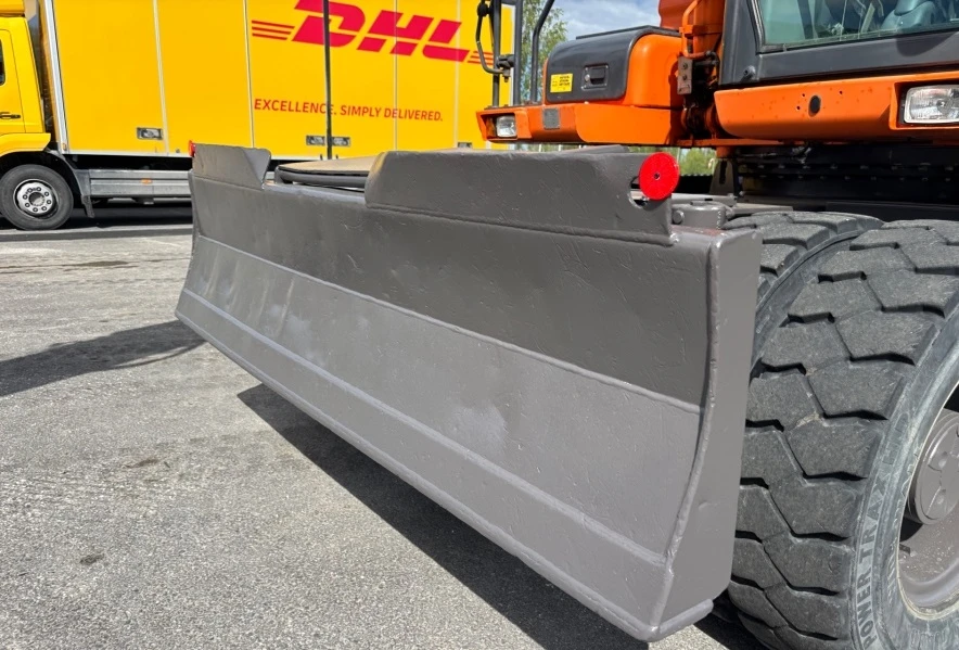 Багер DOOSAN 140W, снимка 14 - Индустриална техника - 55899325