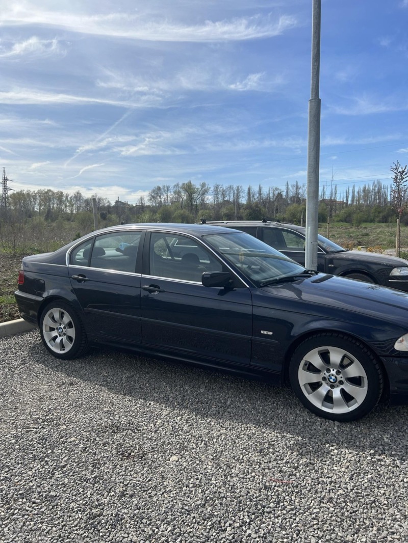 BMW 330 330d, снимка 1 - Автомобили и джипове - 46417351