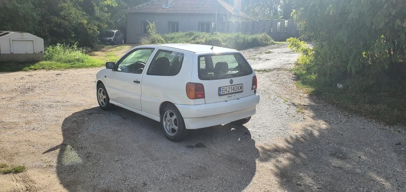 VW Polo 1.3, снимка 4 - Автомобили и джипове - 47583132