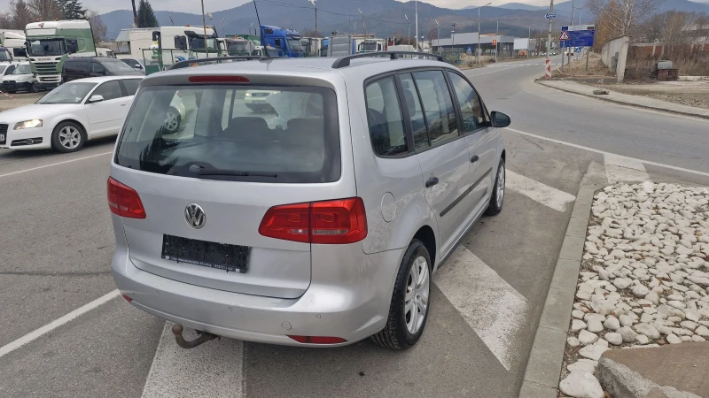 VW Touran 1.6 TDI , снимка 3 - Автомобили и джипове - 48156556