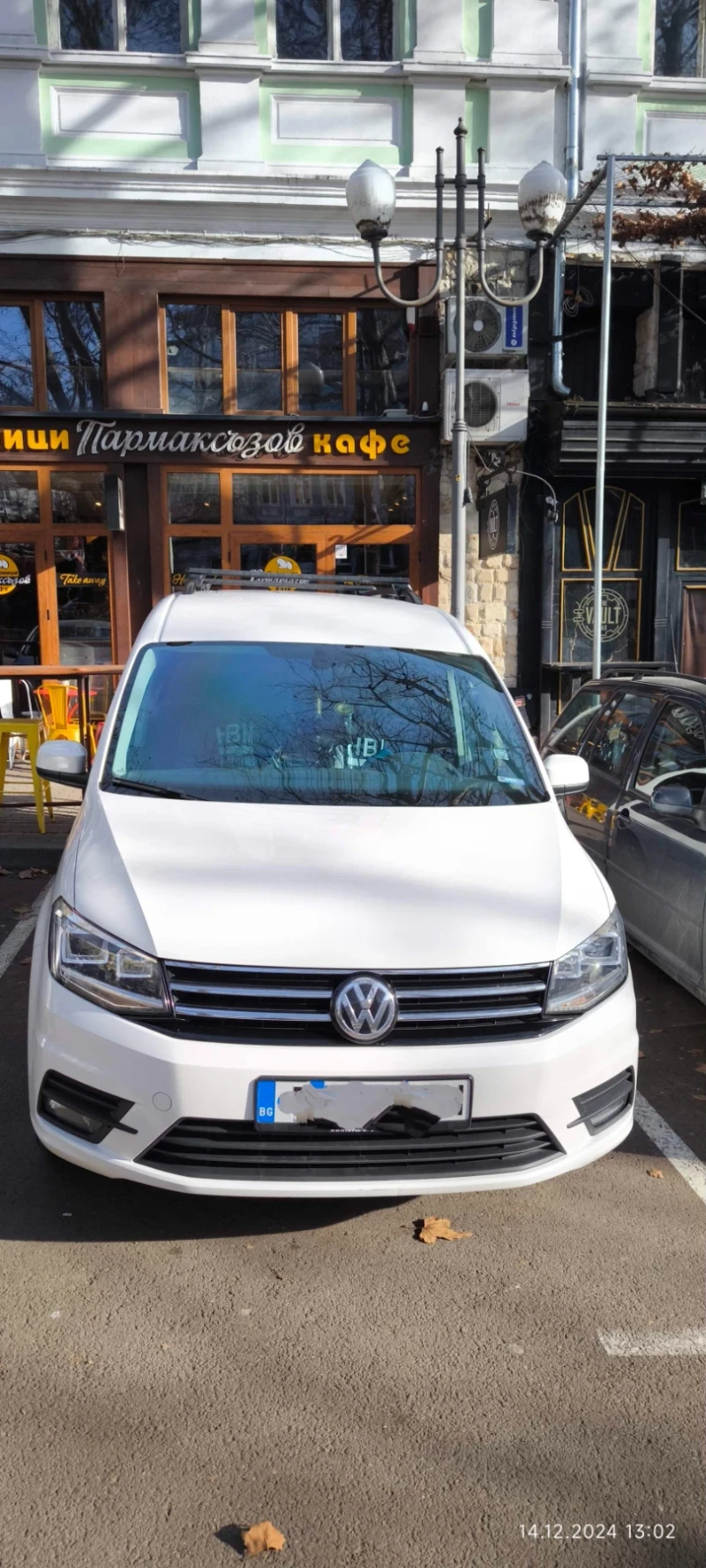 VW Caddy, снимка 2 - Автомобили и джипове - 48345144