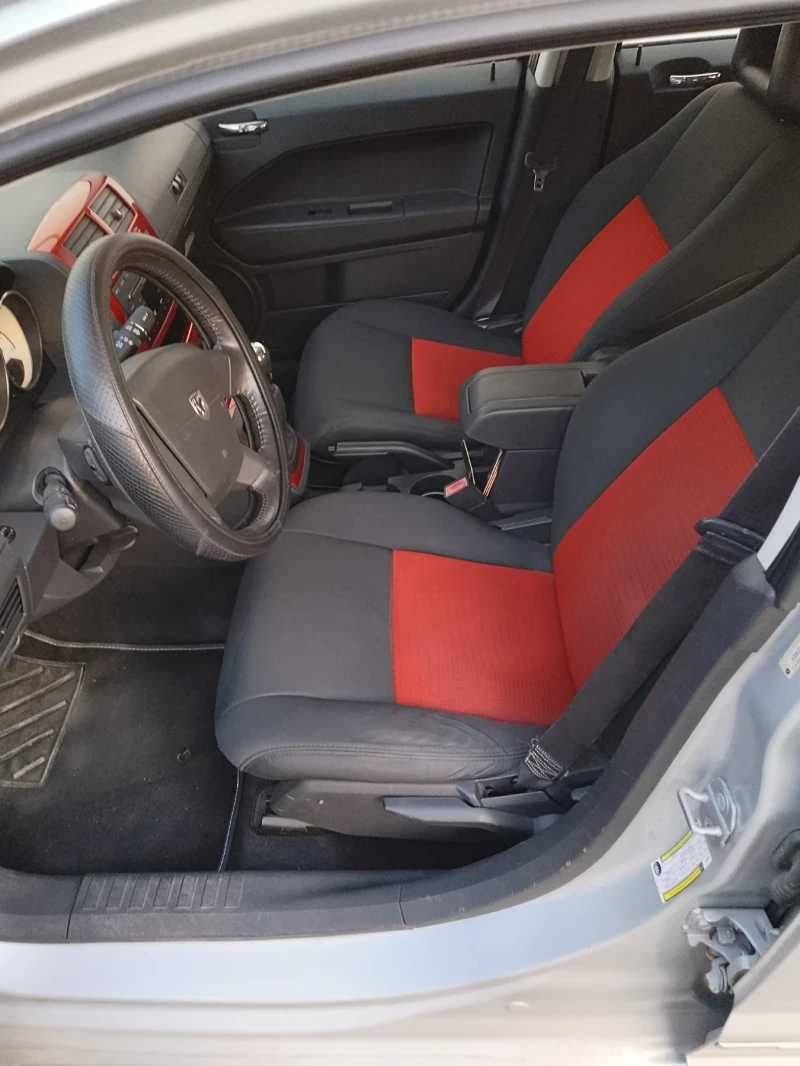 Dodge Caliber, снимка 11 - Автомобили и джипове - 52106015