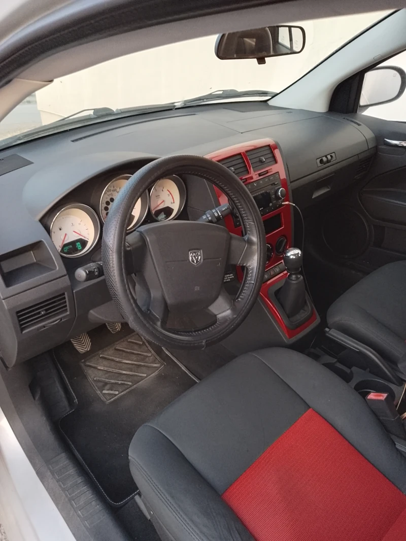 Dodge Caliber, снимка 7 - Автомобили и джипове - 52106015