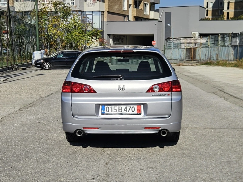 Honda Accord 2.4i-VTEC Type S Tourer, снимка 6 - Автомобили и джипове - 52303442