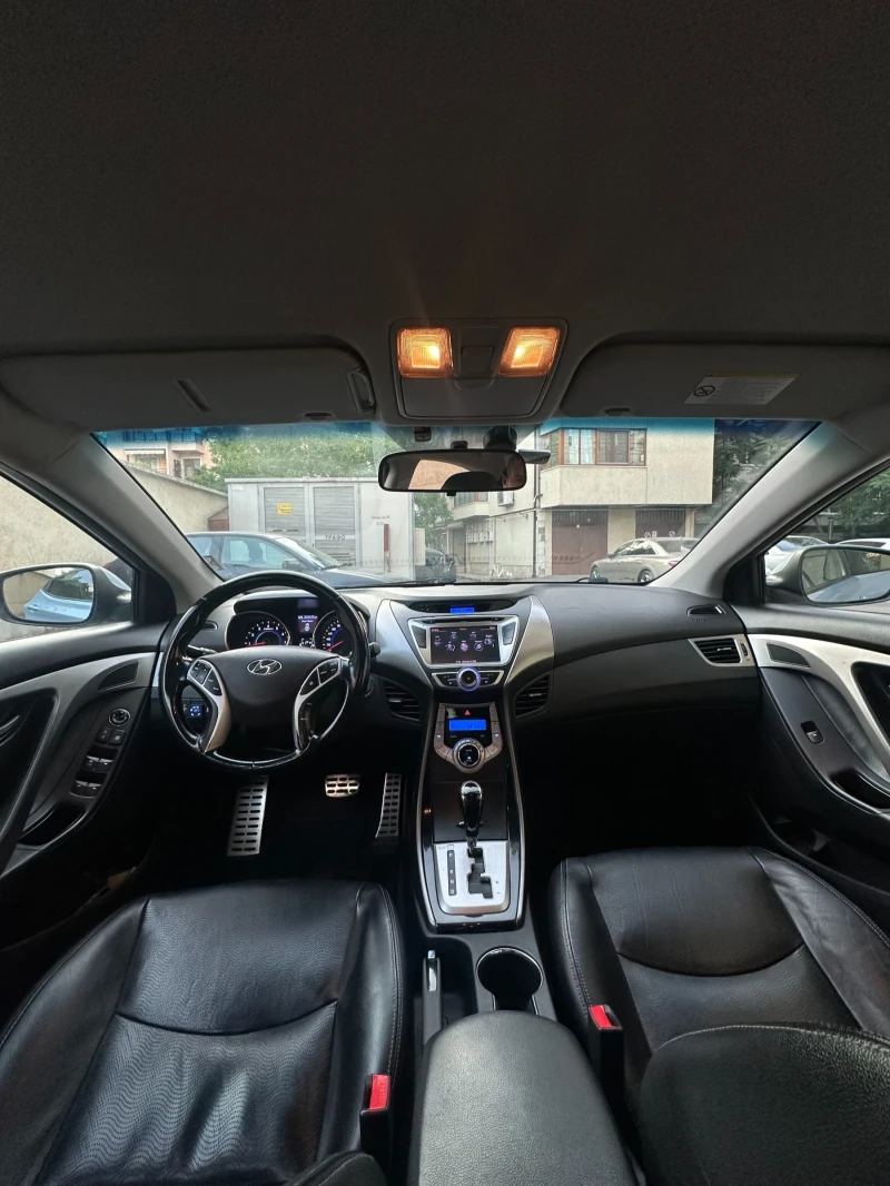 Hyundai Elantra 1.6 MPI, снимка 9 - Автомобили и джипове - 52490996