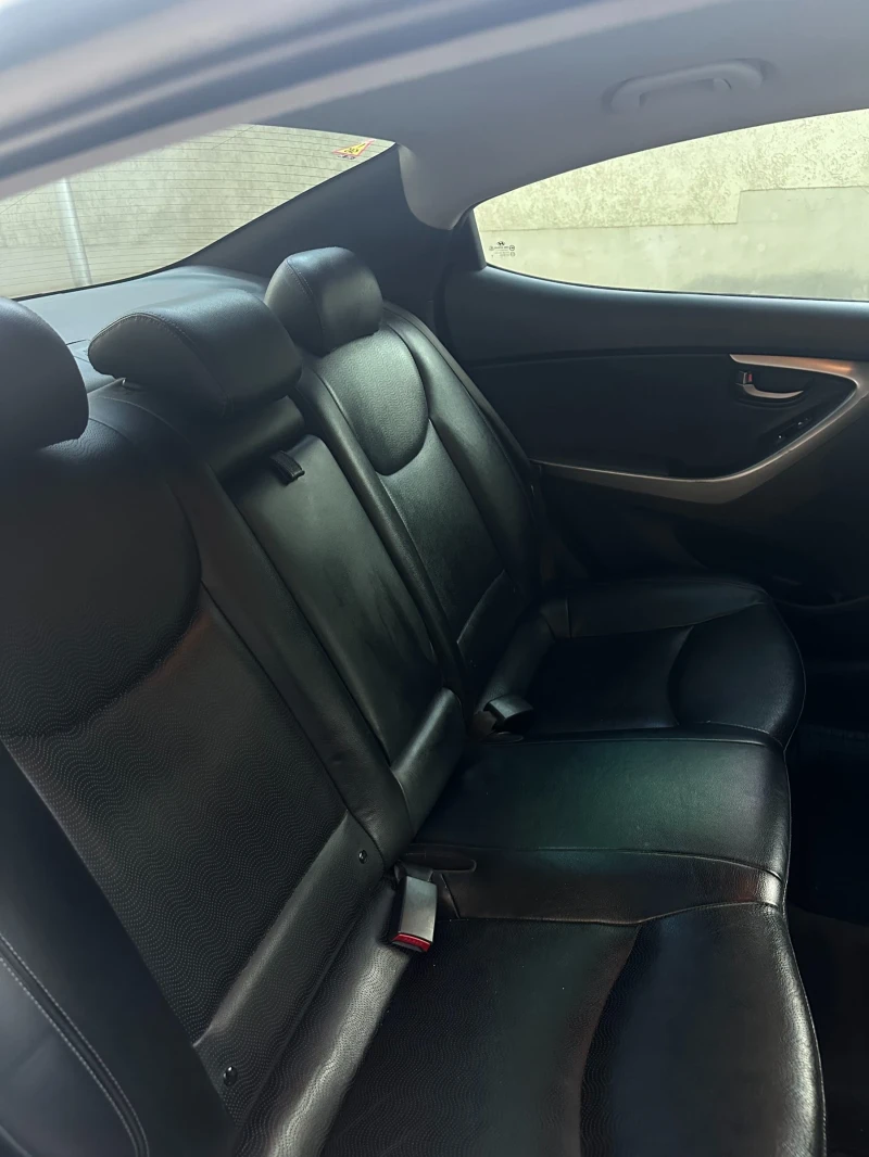 Hyundai Elantra 1.6 MPI, снимка 15 - Автомобили и джипове - 52490996