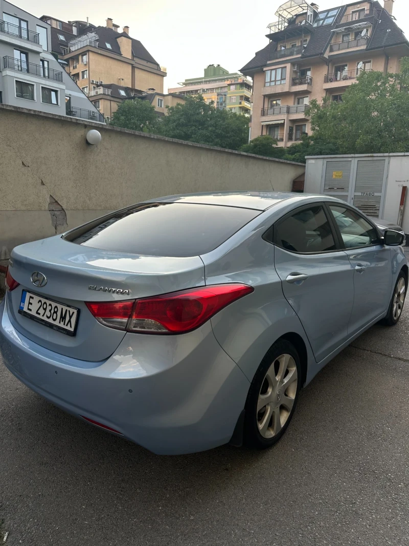 Hyundai Elantra 1.6 MPI, снимка 5 - Автомобили и джипове - 52490996