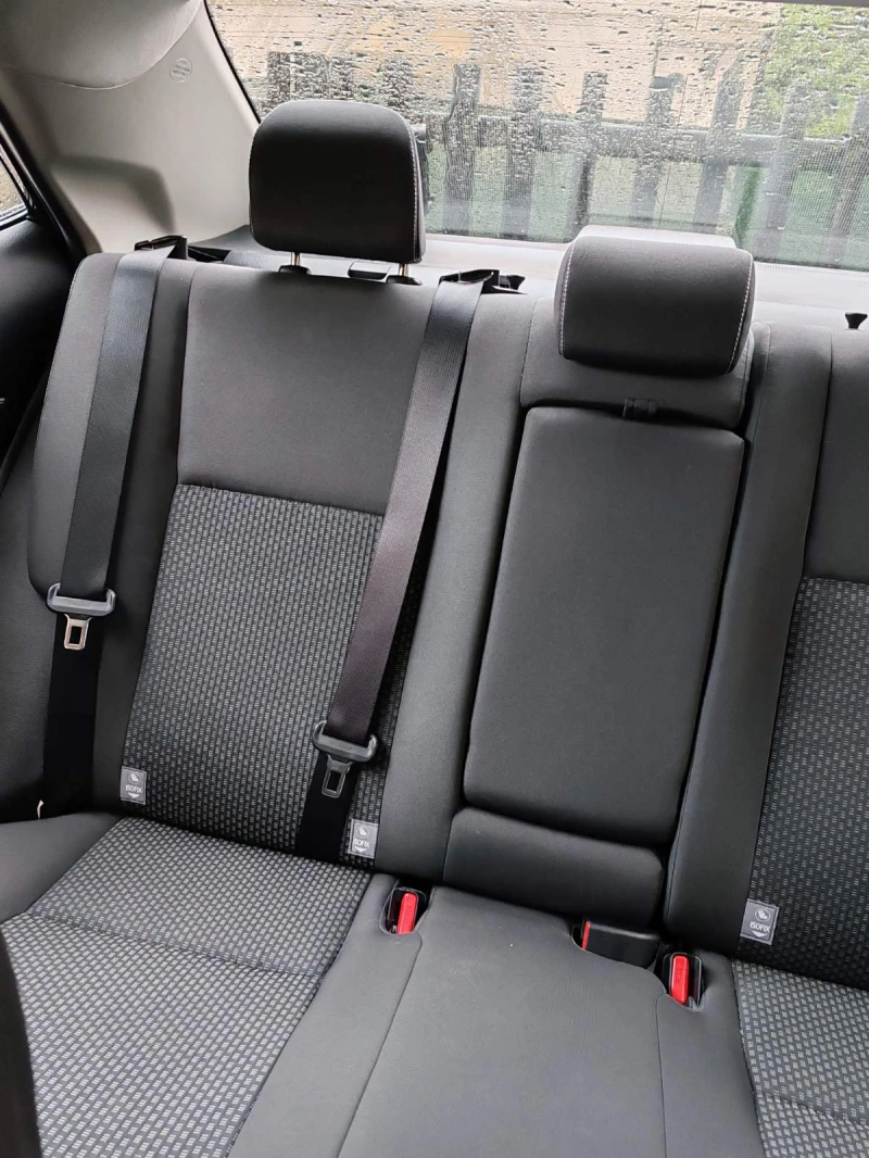 Toyota Corolla LUNA 1.6, снимка 4 - Автомобили и джипове - 53057622